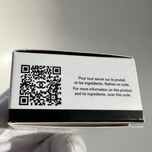 N°1 de Chanel Red Camellia Lip and Cheek Balm New in Box 6.5g #6 Berry Boost - Picture 4 of 13